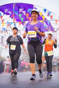 BIB: 16050
                            <button type="button" onclick="openModal(9950794)" class="btn btn-primary btn-sm float-right btn-popup" data-toggle="modal" data-target=".modal-high-quality">
                        <i class="fas fa-shopping-cart"></i> Add to Cart
                    </button>
                                            <button type="button" onclick="isThisMe(9950794, true)" class="btn btn-success btn-sm float-right btn-popup btn-isme hidden" data-toggle="tooltip" data-placement="bottom" title="นี่คือรูปของคุณใช่ไหม คลิกที่นี่เพื่อเอาเข้าอัลบั้ม">
                        <i class="fas fa-plus"></i> Add to album
                    </button>
                    <button type="button" onclick="isThisMe(9950794, false)" class="btn btn-warning btn-sm float-right btn-popup btn-isnotme hidden">
                        <i class="fas fa-ban"></i> Remove from album
                    </button>
